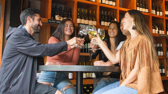 Baby Boomers Bump Millennials as The New Hot Diner