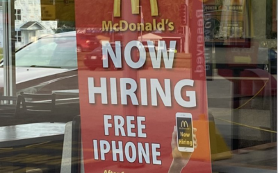 Restaurants Face Hiring Crisis as They Open to Full Capacity