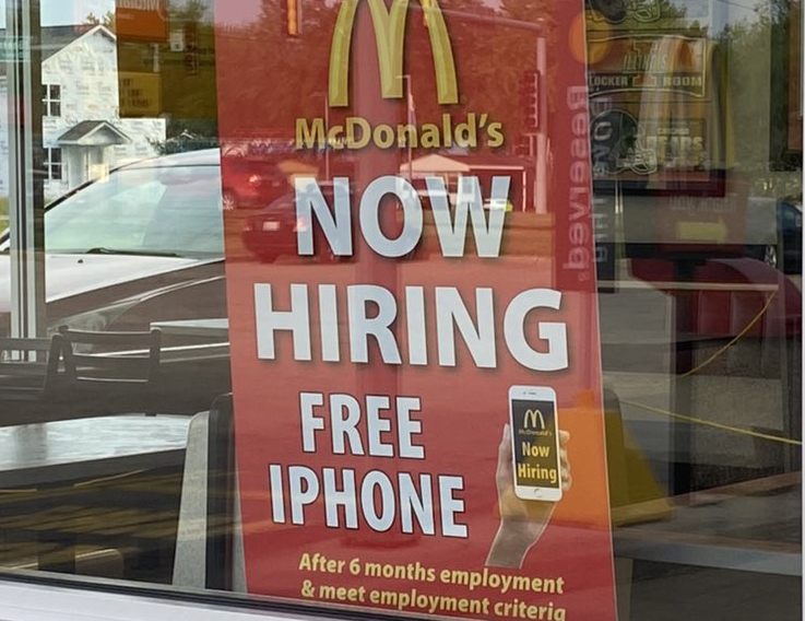 Restaurants Face Hiring Crisis as They Open to Full Capacity