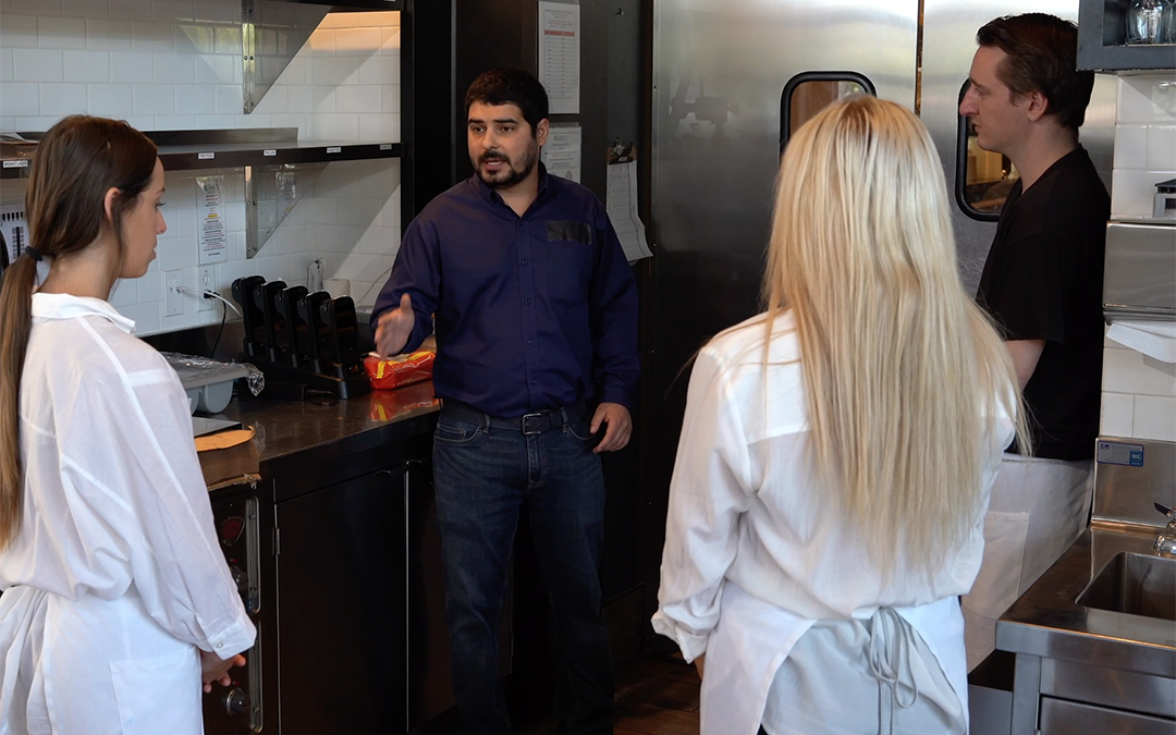 How to Keep Good Restaurant Employees